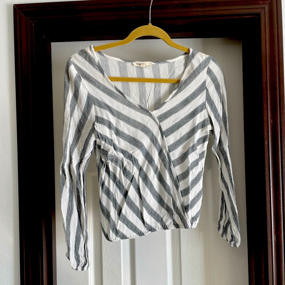 Long sleeve tee